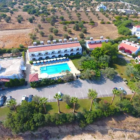 Bare Hill Holiday Apartments Krini ภายนอก รูปภาพ